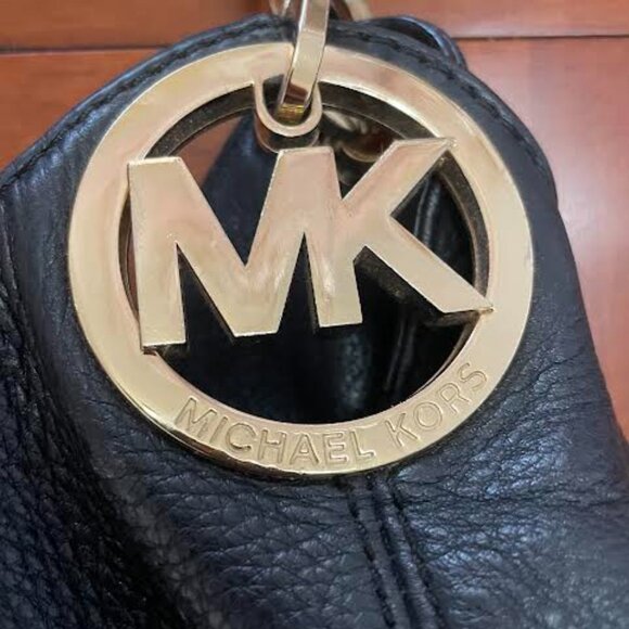 MICHAEL Michael Kors Large Fulton Shoulder Bag - Picture 3 of 8